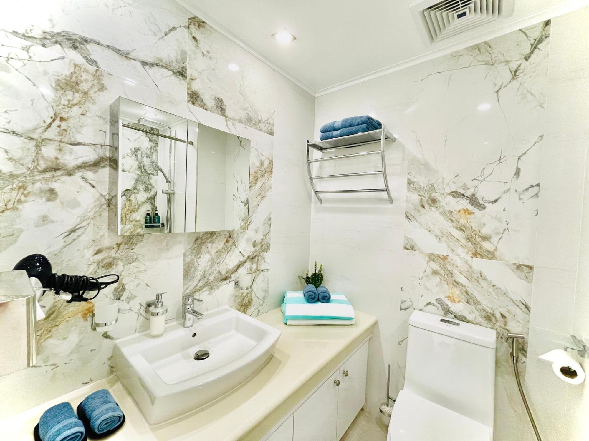 Sophisticated Oceanview Studio In La Mirada Apartman Lapu-Lapu City Kültér fotó